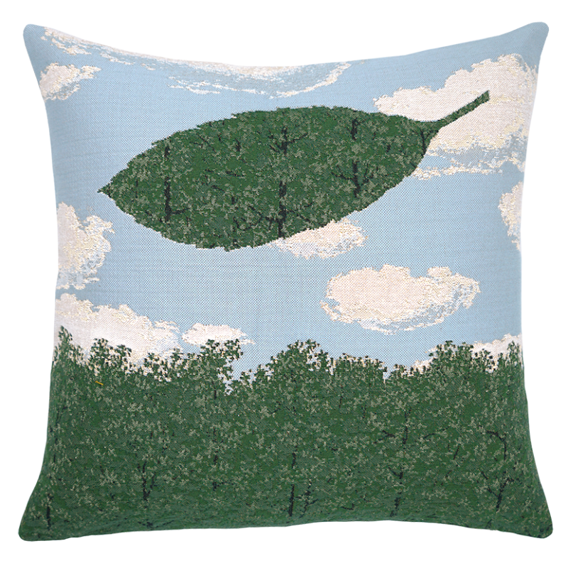 Coussin Magritte Le choeur des sphinges. Tissage jacquard, Jules Pansu, boutique de musée, idée déco moderne
