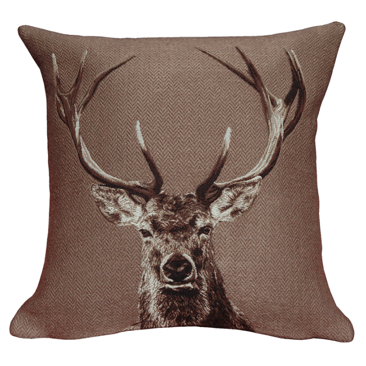 Sleeping wood mole cushion, winter, design, deco, minimalist - Jules Pansu