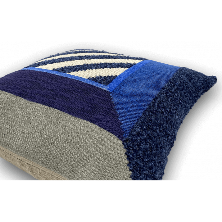 Detail coussin diagonale bleu - Jules Pansu